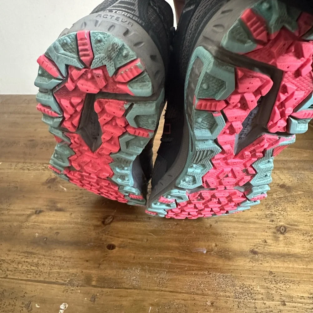 New Balance Women 7.5 412 v3 TechRide Trail Running Shoes